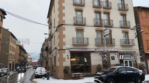 Puigcerda Hotel | Discover Hotel Terminus: Family-Friendly with Great Dining
