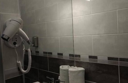 Avon Hotel | Budget-Friendly Stay at Hotel Terminus with Family Amenities