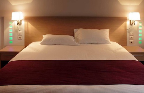 Tarascon-sur-Ariege Hotel | Eco-Friendly Retreat at Hotel TerraNostra - Rated 9/10