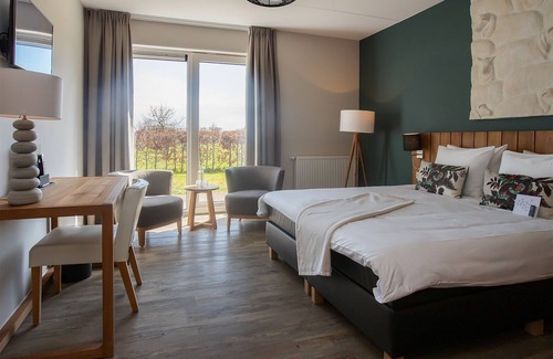 De Cocksdorp Hotel | Experience Comfort at Hotel Texel - 4-Star Retreat