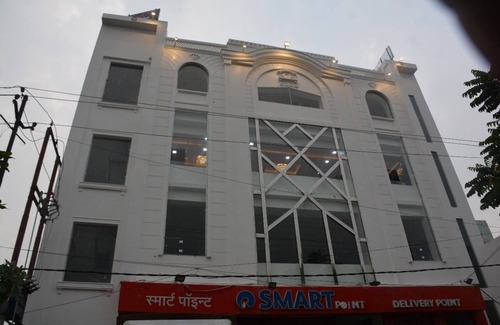 Aligarh Hotel | Hotel The Divine Cloud By- IHCS Group