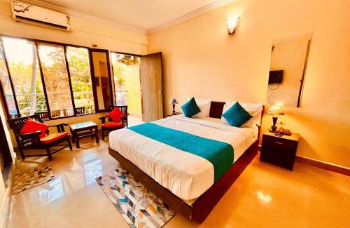 Calangute Hotel | Relax at The Golden Shivam Resort with a Big Swimming Pool