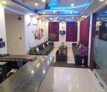 Kushinagar Bed & Breakfast | Pet-Friendly Comfort at Hotel the Ideal with Breakfast Included