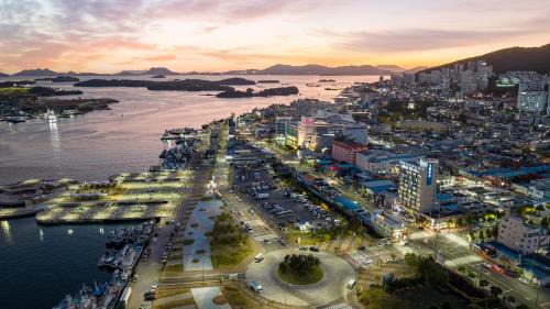 Yeosu Hotel | Relax at Hotel The One: Spa, Restaurant & Family Fun