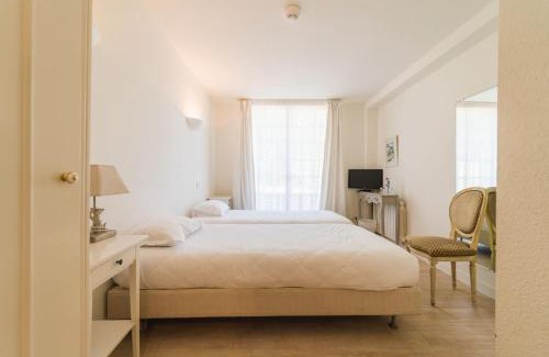 Vouille Hotel | Discover Hotel The Originals Château de Perigny with Ocean Views