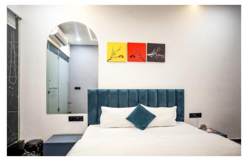 Surat Hotel | Affordable Stay at HOTEL THE PARKER INN with Breakfast & Pets
