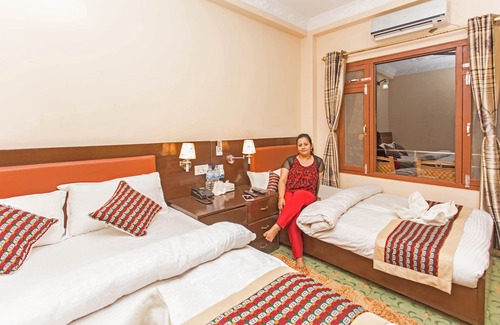 Tansen Hotel | Welcoming Hotel The Ranimahal: Family-Friendly Dining & More