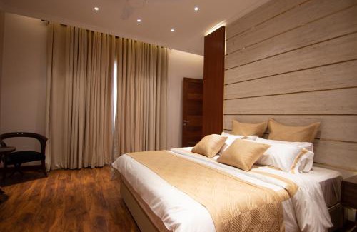 Mahipalpur Extension Hotel | Hotel The Regal Havan Near IGI Airport