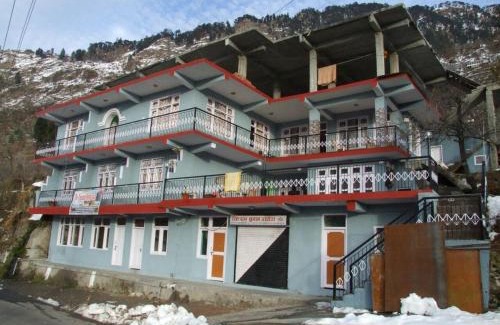Sarahan Hotel | Cozy Hotel The Tragopan: Breakfast Included & Family-Friendly