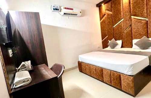 Ludhiana Hotel | Family-Friendly HOTEL THE VIEW: Perfect for All Travelers