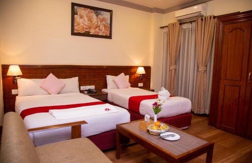 Siddharthanagar Hotel | Discover Hotel The White Lotus: Family-Friendly Retreat