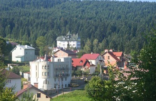 Skhidnytsya House | Discover Hotel Three Korony: Top-Rated Oceanfront Getaway
