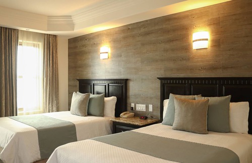 Avenida Revolucion Hotel | Discover Hotel Ticuán: Spa and Family-Friendly Retreat