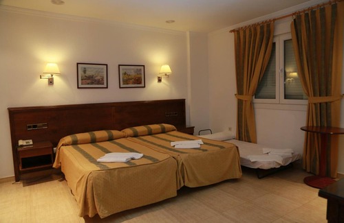 Carboneras Hotel | Relaxing Retreat at Hotel Tio Felipe with Spa & Family Amenities