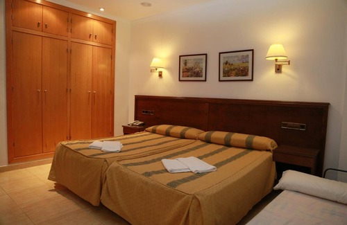 Carboneras Hotel | Relaxing Retreat at Hotel Tio Felipe with Spa & Family Amenities
