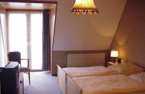 Osterholz-Scharmbeck Hotel | Pet-Friendly Comfort at Hotel Tivoli with Breakfast Included