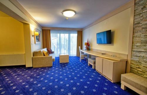 Bialka Tatrzanska Hotel | Experience Relaxation at Hotel Toporów with Ocean Views