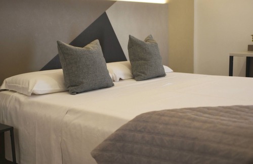 Brindisi Histotic Center Hotel | Relax at Hotel Torino with Spa Access and Family Amenities