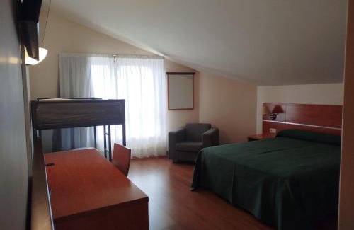 Bergondo Hotel | Family-Friendly Hotel Torques with Top Amenities and High Ratings