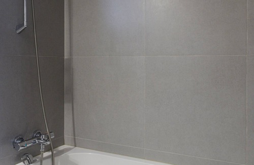 A Ver-o-Mar Hotel | Discover Hotel Torre Mar: Family-Friendly Retreat with Spa