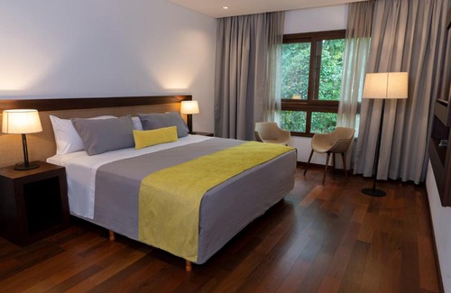 Puerto Iguazu Hotel | Exceptional Hotel Tré Iguazú: Pool, Hot Tub & Breakfast