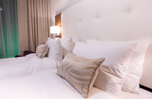 Alba Iulia Hotel | Discover Hotel Transilvania: 4-Star Stay with Spa & Dining
