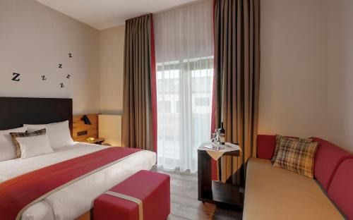 Unterneukirchen Hotel | Discover Hotel Traumschmiede: Rated 9/10 with Hot Tub & Dining