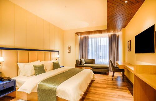 Haldwani Hotel | Hotel Treeline