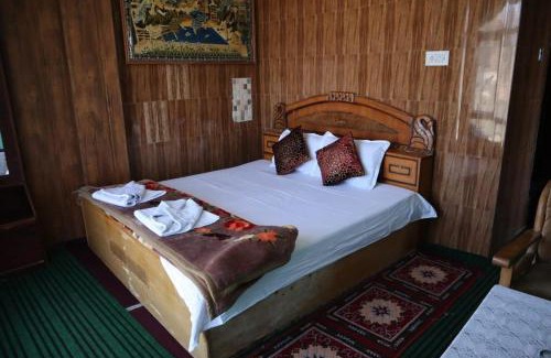 Sarahan Hotel | hotel trehans