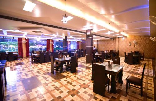 Faizabad Hotel | Budget-Friendly Hotel Trimurti with Family Amenities