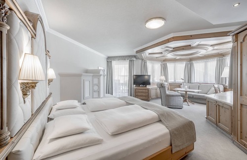 Ischgl Hotel | Elegant Hotel Trofana Royal: Amenities for Ultimate Relaxation