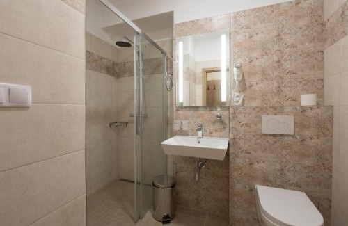 Telc Hotel | Cozy Hotel U Černého orla: Pet Friendly with Great Amenities