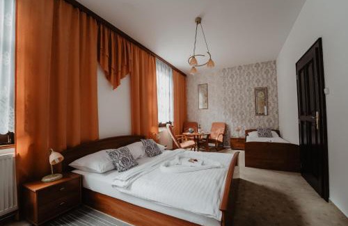 Hrensko Hotel | Discover Hotel U Lípy: Family-Friendly Stay with Breakfast
