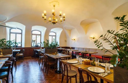 Zdar Nad Sazavou Hotel | Pet-Friendly Hotel U Labutě with Breakfast & Accessibility