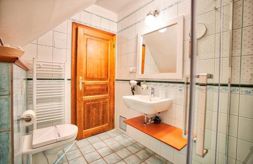 Rynoltice Hotel | Discover Comfort at Hotel U Pekaře - Pet-Friendly Stay