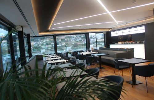 Viveiro Hotel | Discover Comfort at Hotel U Viveiro - 4-Star with Breakfast