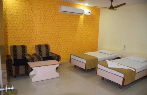 Nanded Hotel | Budget-Friendly Hotel Uma Executive Lodging with Breakfast