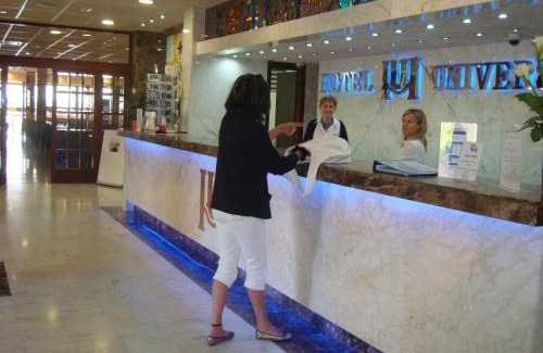 Roses Town Center Hotel | Discover Comfort at Hotel Univers with Oceanfront Views