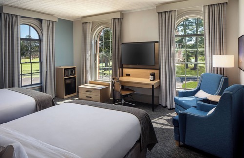 Orono Hotel | Hotel Ursa: Guest Rated 9.8 with Family-Friendly Amenities