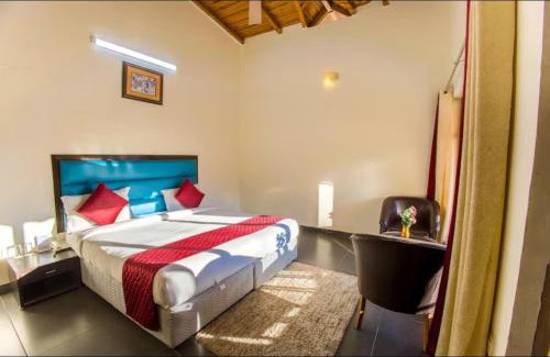 Naukuchiyatal Hotel | Hotel Vaapi Comfort inn