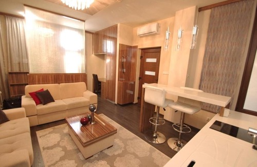 Szekesfehervar Hotel | Discover Hotel Vadászkürt Superior with Eco-Friendly Amenities