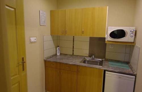 Szekesfehervar Hotel | Discover Hotel Vadászkürt Superior with Eco-Friendly Amenities