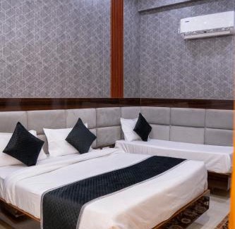 Agra House | Budget-Friendly Stay at Hotel Vaibhav Palace Guest House
