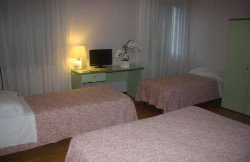 Limena Hotel | Discover Comfort at Hotel Valbrenta: Pet-Friendly Stay