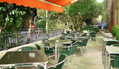La Portela de Valcarce Hotel | Explore Comfort at Hotel Valcarce Camino de Santiago