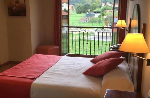 Cabrojo Hotel | Charming Hotel Valle de Cabezón: 8.9/10 Rating & Family-Friendly
