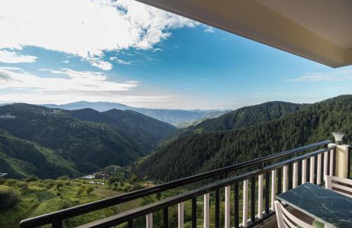 Shimla Hotel | Cozy Valley View Hotel & Restaurant with Spa and Hot Tub