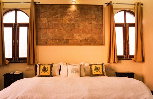 Pushkar Hotel | Budget-Friendly Hotel Vamdev Fort with Pool & Breakfast