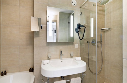 Verbier Hotel | Elegant Hotel Vanessa: 4-Star Stay with Spa & Hot Tub