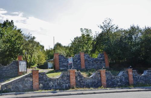 Aspindza House | Pet-Friendly Hotel Vardzia K A L A with Ocean View